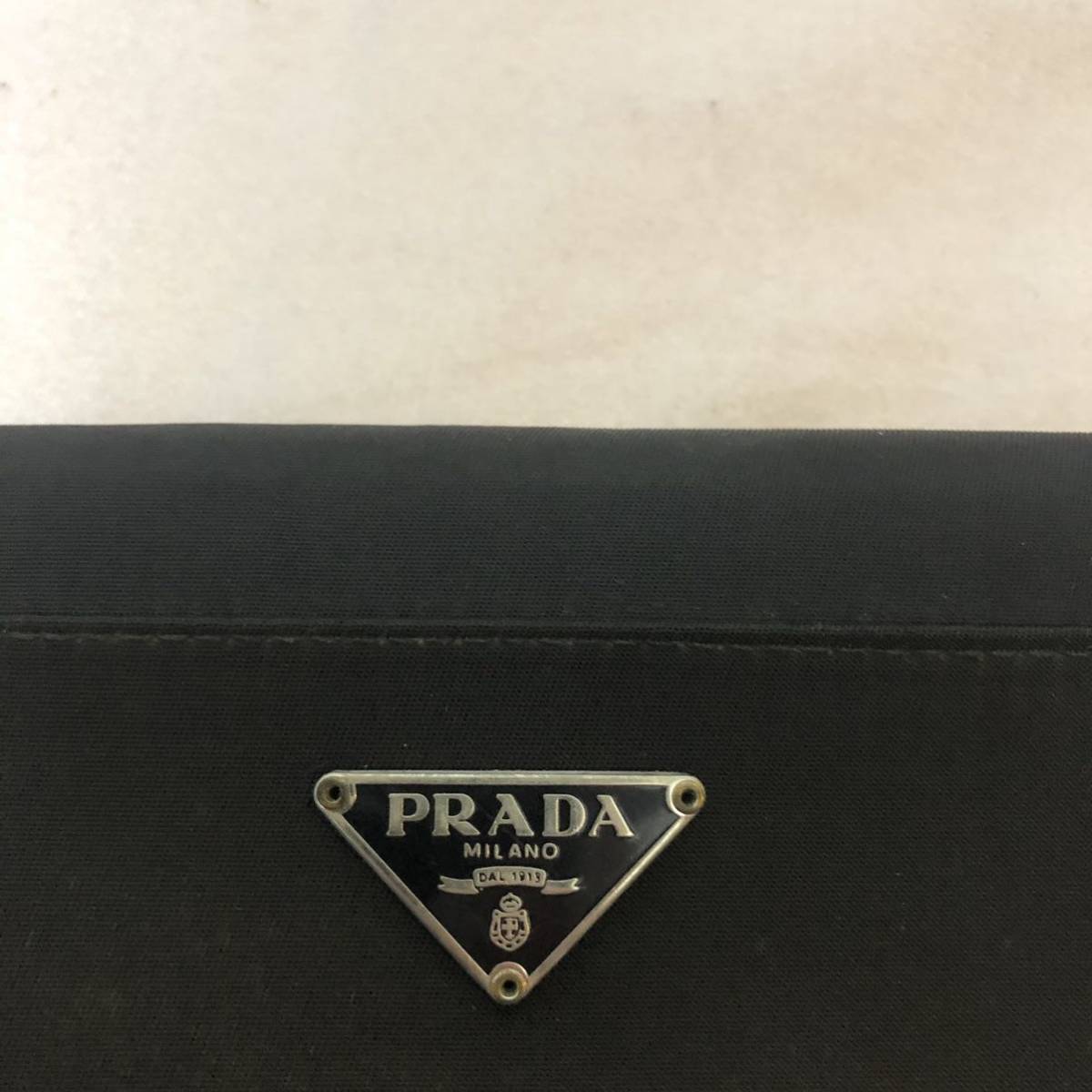 PRADA プラダ 長財布 ブラック ナイロン 黒 ナイロン長財布 ラウンド