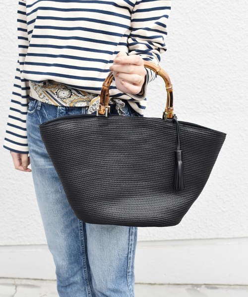 シップス 美品 バンブーハンドル かごバッグ タッセルチャーム ブラック シップス SHIPS バンブーハンドル かごバッグ タッセル付き(女性用