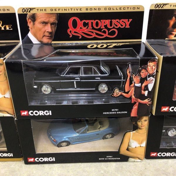 BMW Z3 - James Bond 007 Corgi Goldeneye BOND JAMES ROADSTER