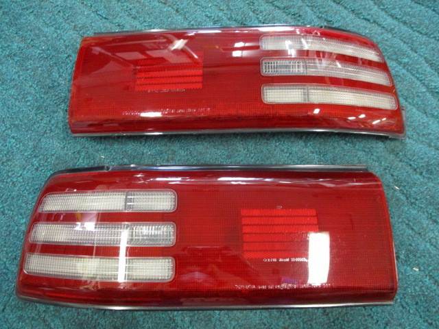 70 スープラ　後期　左右テールランプセット　JZA70 GA70 MA70 トヨタ 70 スープラ 純正 テール 左右 JZA70 KOITO 33-09503 14-169