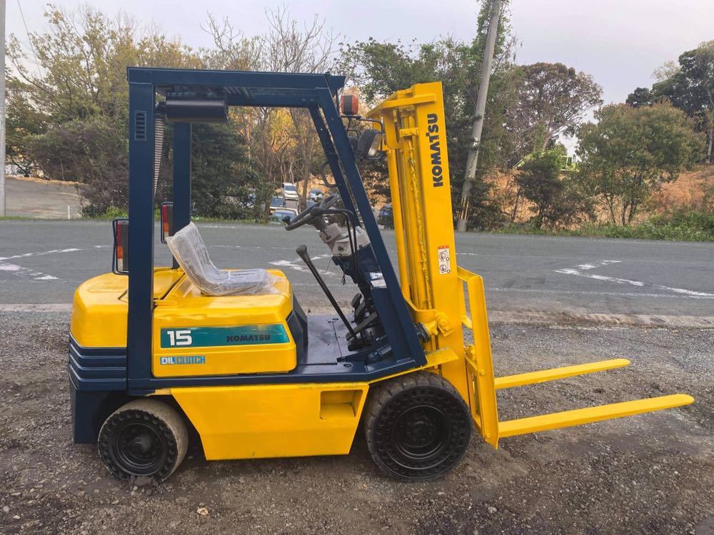 小松 フォークリフトFG15-15 1500kg 3000mm ガソリン 小松 KOMATSU フォークリフト FG15-15 ガソリンエンジン 最大荷1500kg