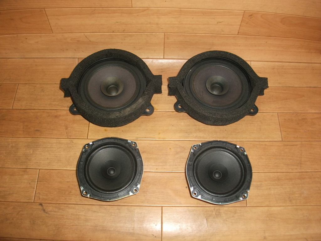 ☆スピーカー clarion SRJ102 小型 80W 自動車、オートバイ スピーカー