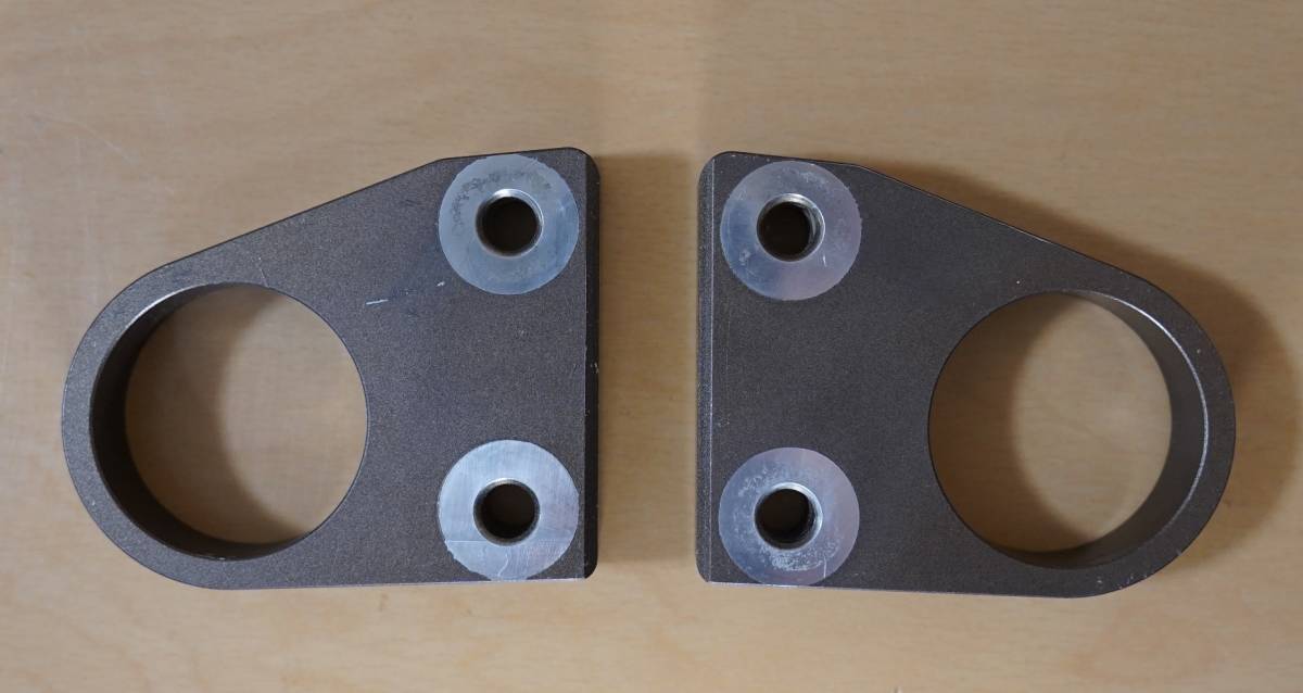 VFR800F(RC79)　ハンドルアジャストプレート　08R70-MJM-D10 _1