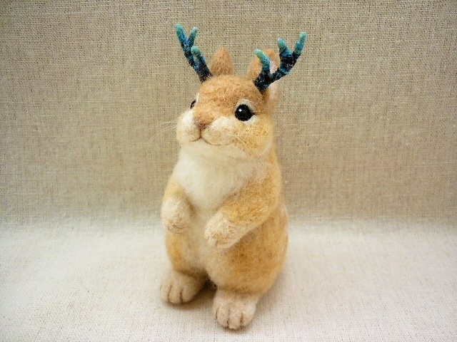 ジャッカロープ ハンドメイド 羊毛フェルト うさぎ 幻獣 ツノウサギ