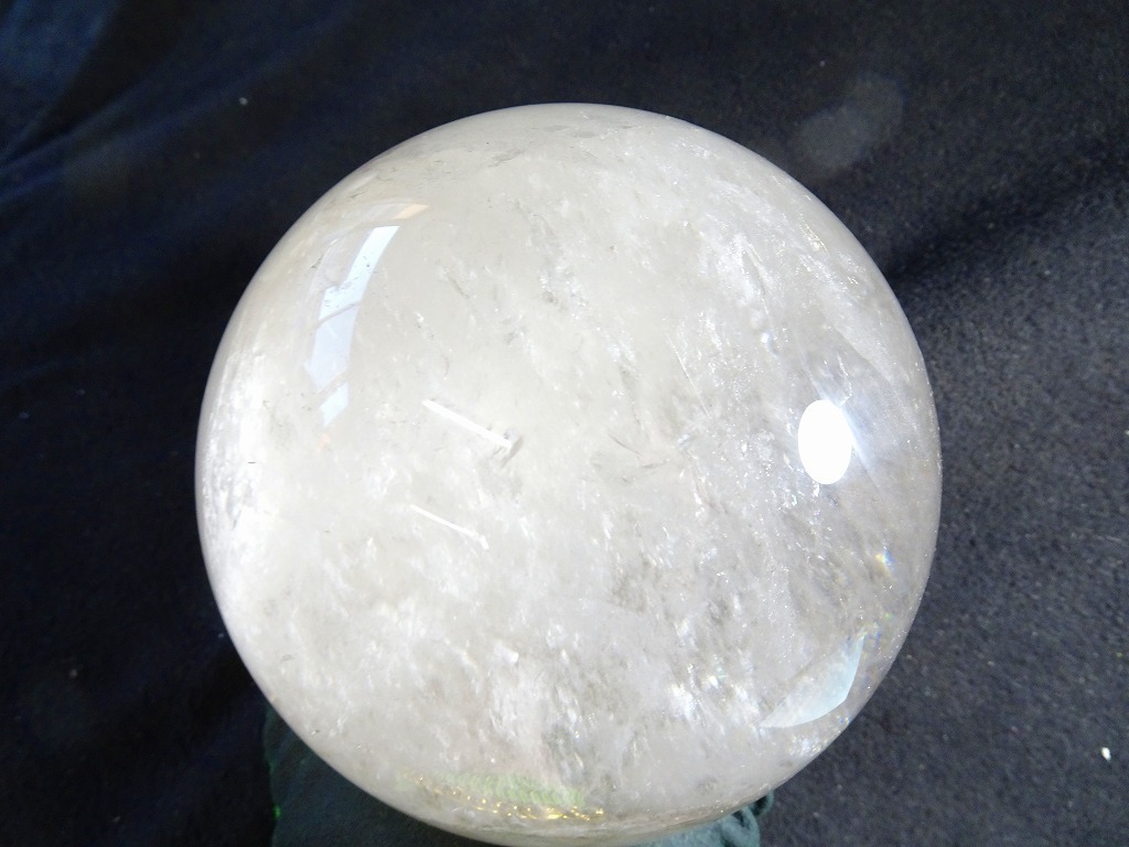 ☆超強パワー☆天然水晶☆ヒマラヤ産虹入り☆丸玉☆超巨大3.6kg☆137