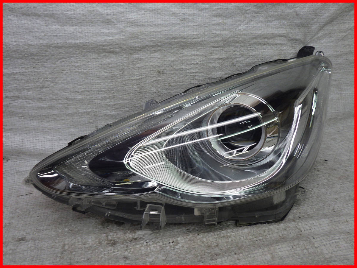 NHP10 中期 アクア LED左ヘッドライト左ライト 左側 KOITO 52-293
