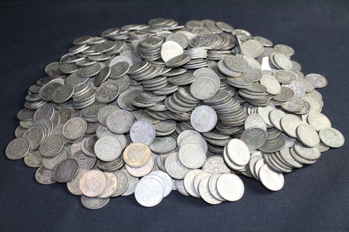 鳳凰100円銀貨の買取価格｜昭和32年・33年の価値 古銭買取専門 鳳凰 