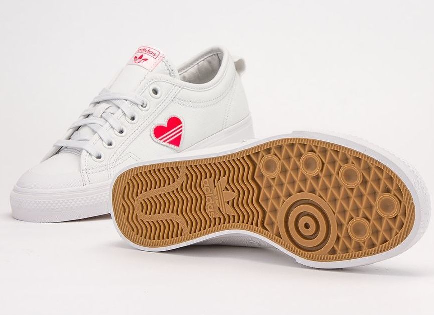 アディダス オリジナルス Adidas Originals レディース 可愛い シンプル ローカット シューズ 靴 スニーカー Ef5074 240 十 Qwer 24 0cm 売買されたオークション情報 Yahooの商品情報をアーカイブ公開 オークファン Aucfan Com