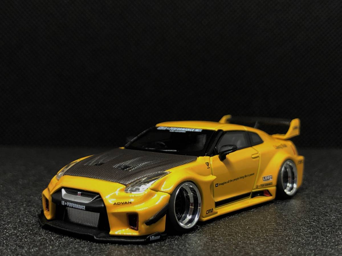 B447 京商 1/18 ニッサン スカイライン 2000GT-R ( KPGC10 ) シルバー
