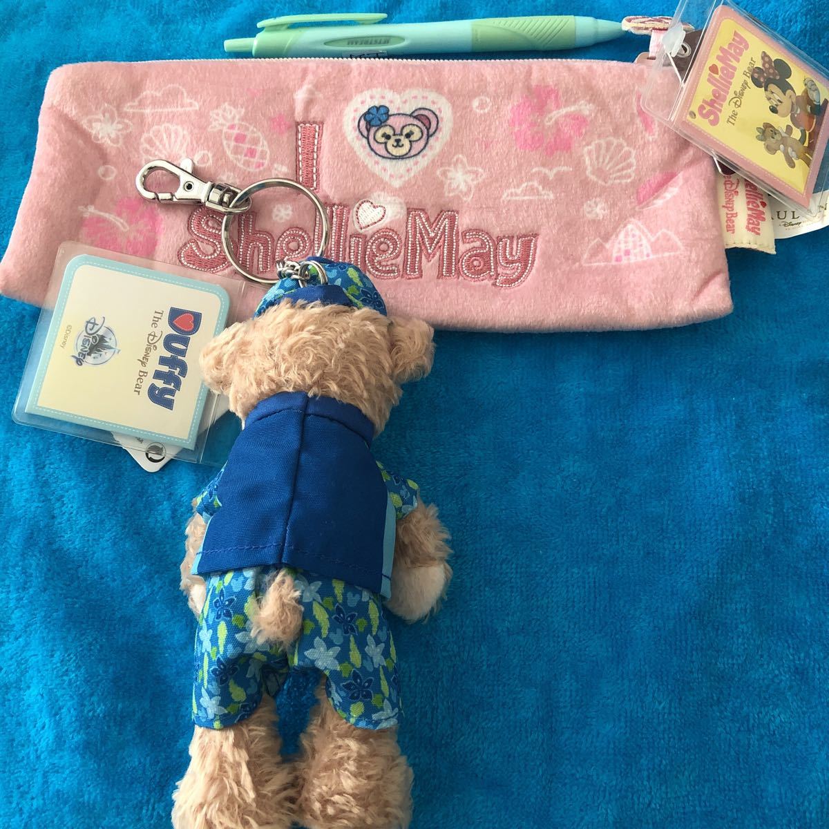 ダッフィー シェリーメイ ハワイ アウラニディズニー タグ付き ハワイ 2点セット ペンケースぬいぐるみキーホルダー ぬいぐるみ ダッフィー 売買されたオークション情報 Yahooの商品情報をアーカイブ公開 オークファン Aucfan Com