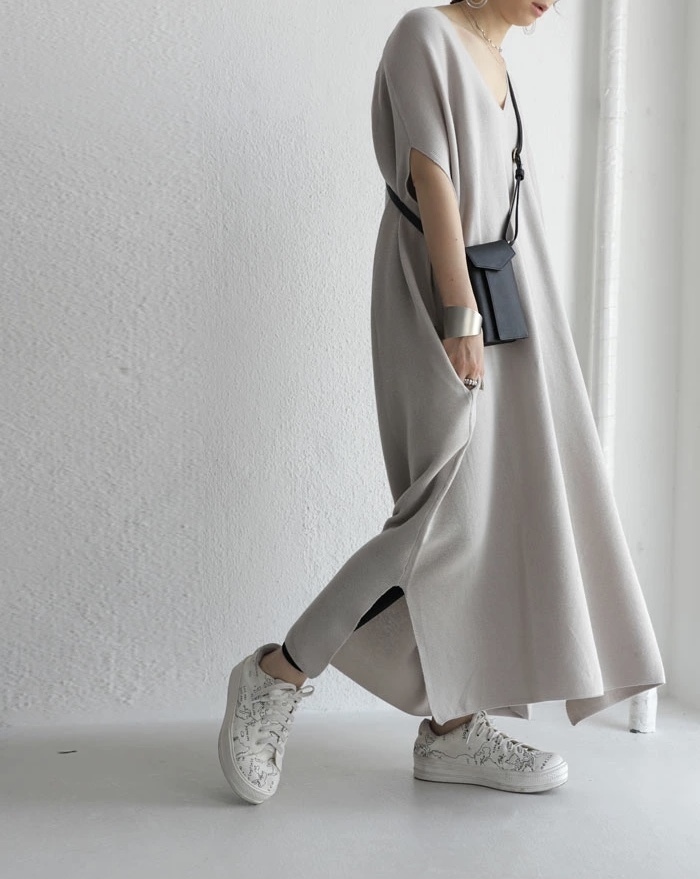 ふるさと割 未使用 アンティカ モード柄 ロングワンピ ビッグワンピース Vネック アート風 ワンピース ふるさと割 未使用 アンティカ モード柄 ロングワンピ ビッグワンピース Vネック アート風 ワンピース