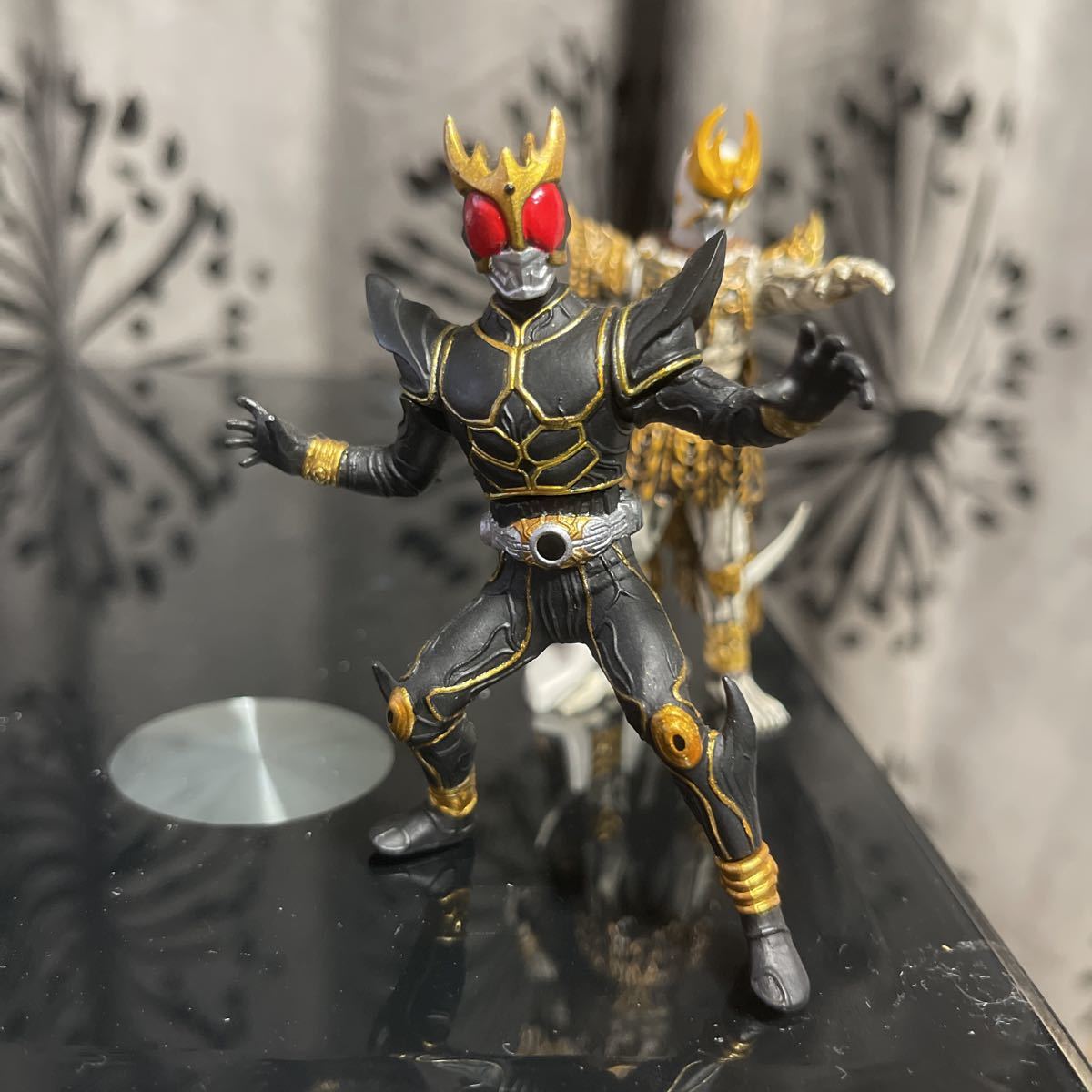 バンダイHGフィギュア仮面ライダークウガアルティメットフォーム　ンダクバゼバ_2