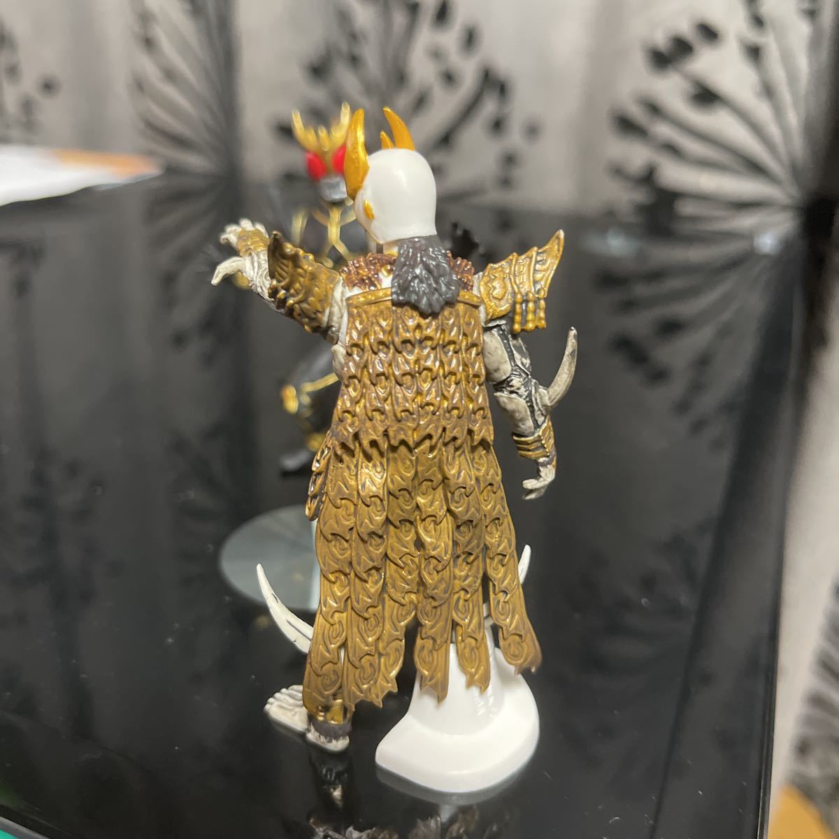 バンダイHGフィギュア仮面ライダークウガアルティメットフォーム　ンダクバゼバ_4