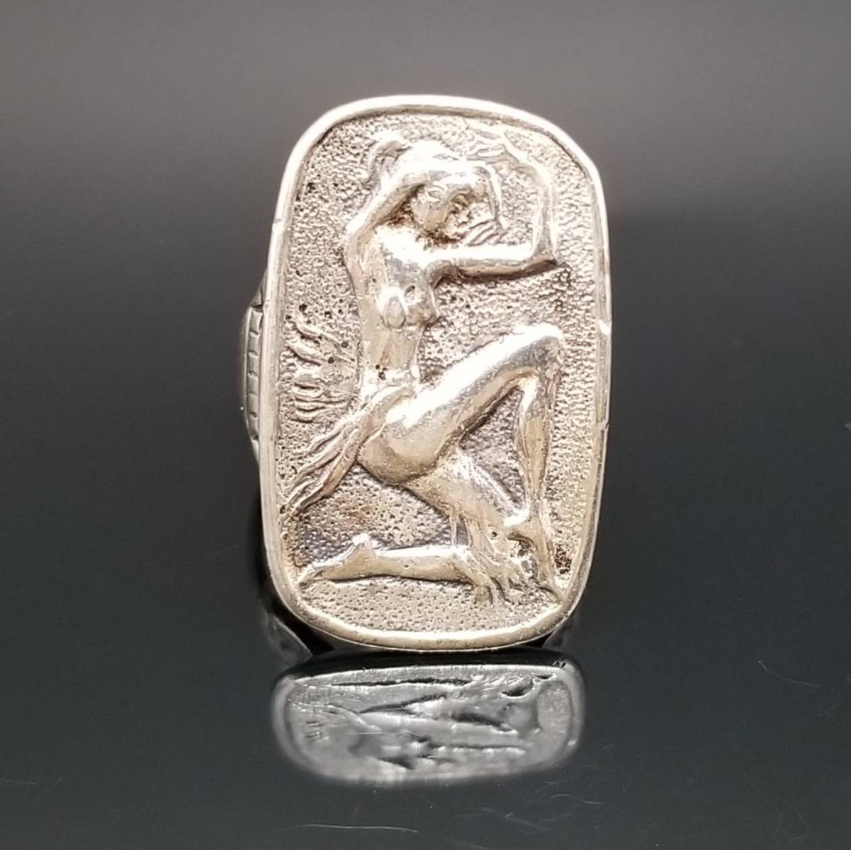 オーストリア ヴィンテージ シルバー ホールマーク 乙女座 エレガント リング 銀 指輪 昭和レトロ アンティーク 17号 売買されたオークション情報 Yahooの商品情報をアーカイブ公開 オークファン Aucfan Com