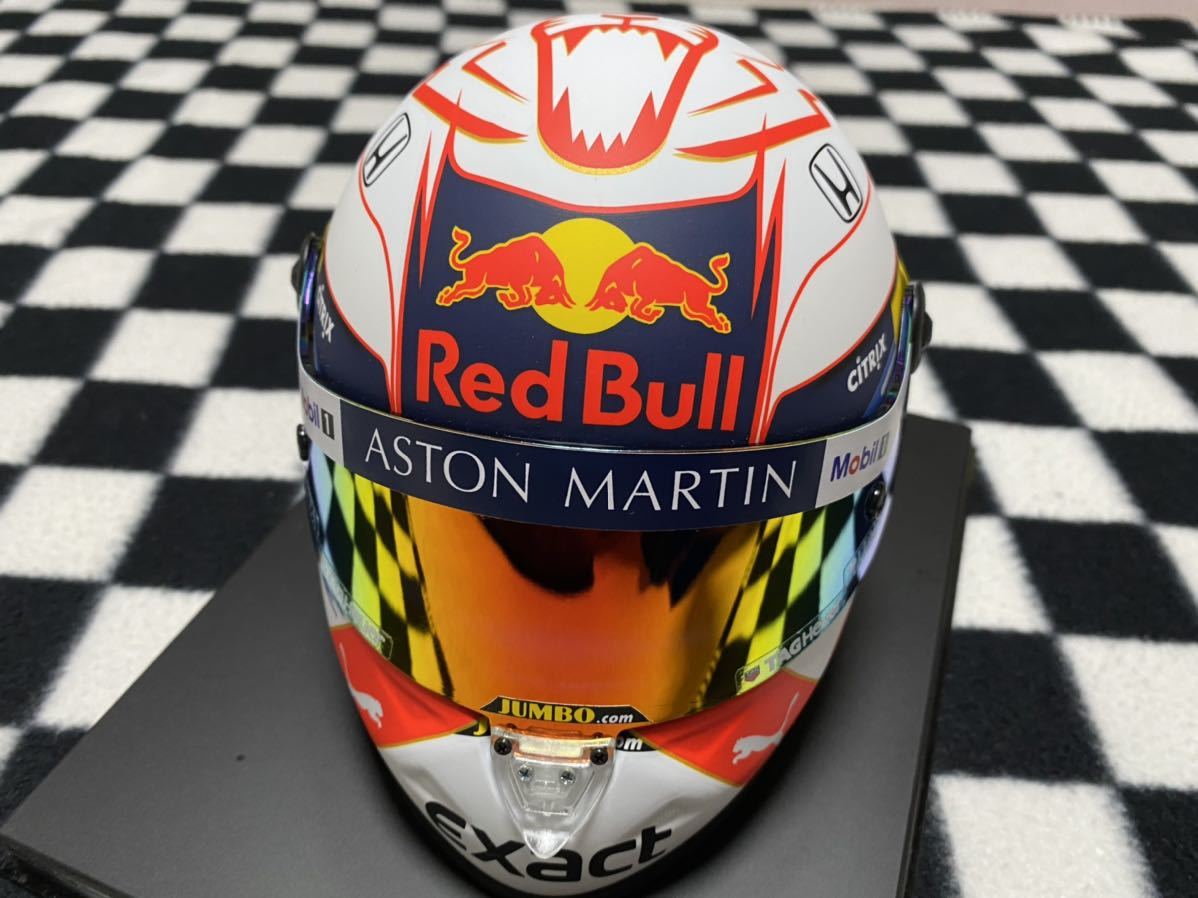 1/2 ヘルメット マックス フェルスタッペン 2019 レッドブル ホンダ