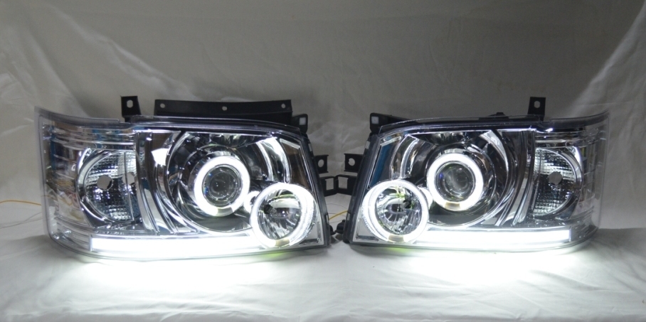 ☆売切り!☆ベンツ W211 Eクラス 前期 日本仕様 純正 HELLA HID
