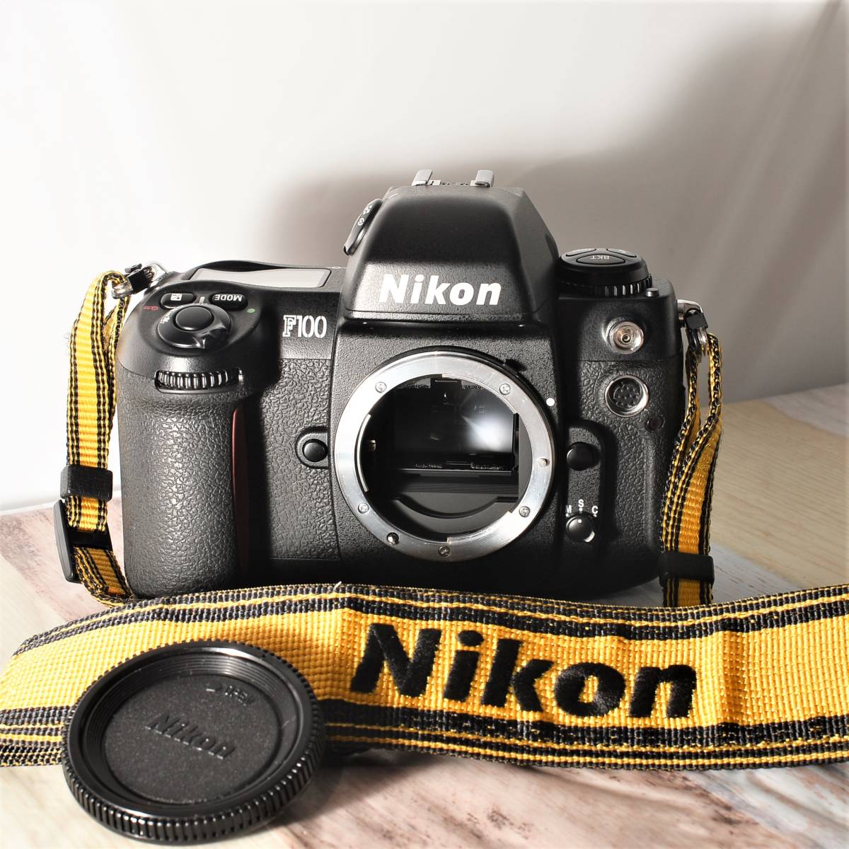 ☆美品☆名機中の名機！ 動作絶好調！ Nikon ニコン F100 フィルム