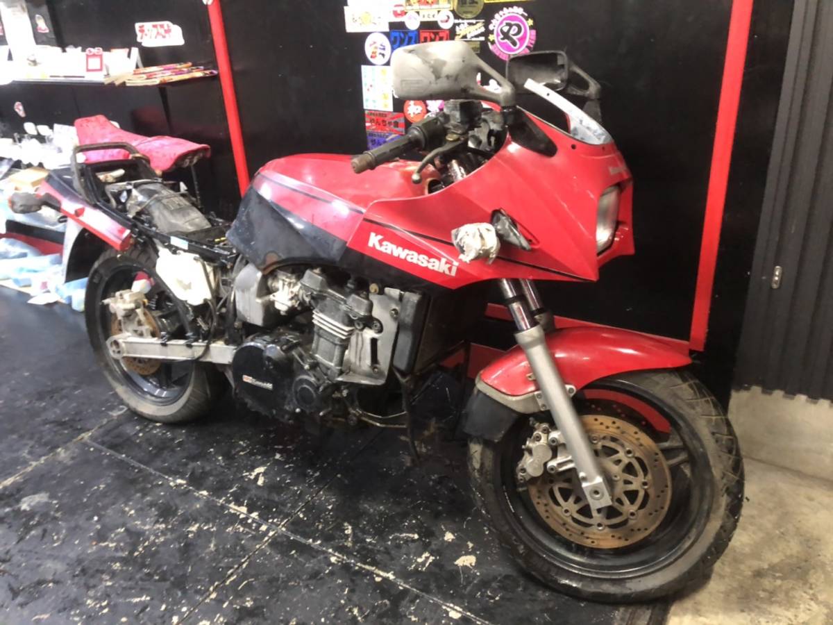 【マニアック車種!!激安start！】KAWASAKI(カワサキ) GPZ900R(レッド)_1
