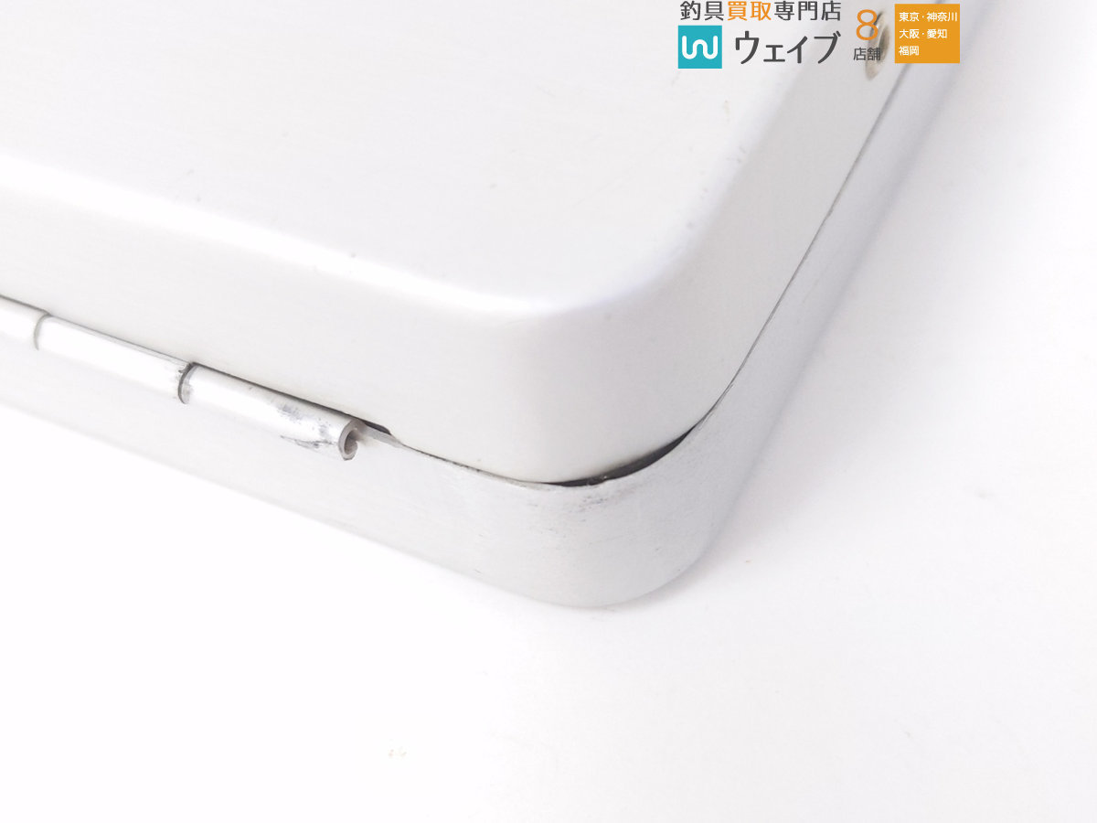 : アキスコ(AXISCO) フライケース AXISCO クリアフライボックス-SMスリットフォーム&frasl;KSM-SF アキスコ | フライボックス クリアフライボックス-SMスリット 魚 ダブルサイドクリアーフライボックス スポーツ＆アウトドア ニンフ用にお勧め｜アキスコ 毛バリケース アルミ製フライボックス 0