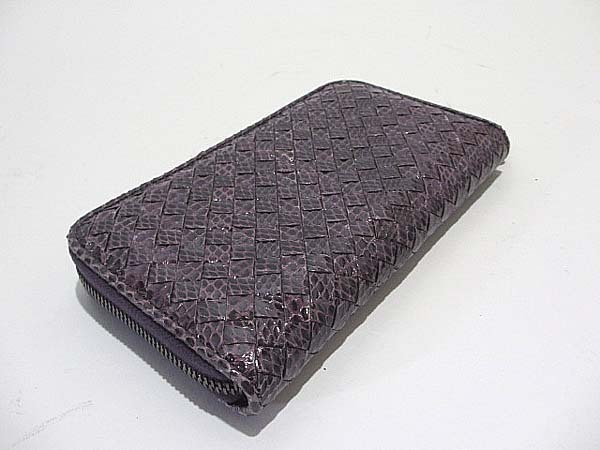 BOTTEGA VENETA イントレチャート レザー (ボッテガ・ヴェネタ