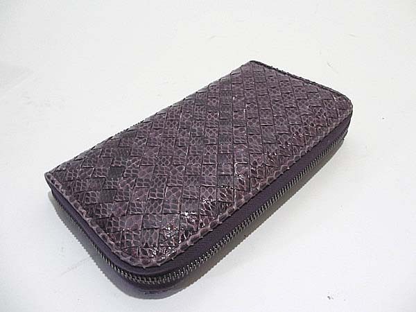BOTTEGA VENETA イントレチャート レザー (ボッテガ・ヴェネタ