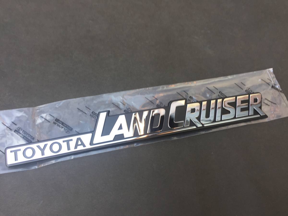 ランクル70 フロントサイド エンブレム LANDCRUISEエンブレム 1個 新品