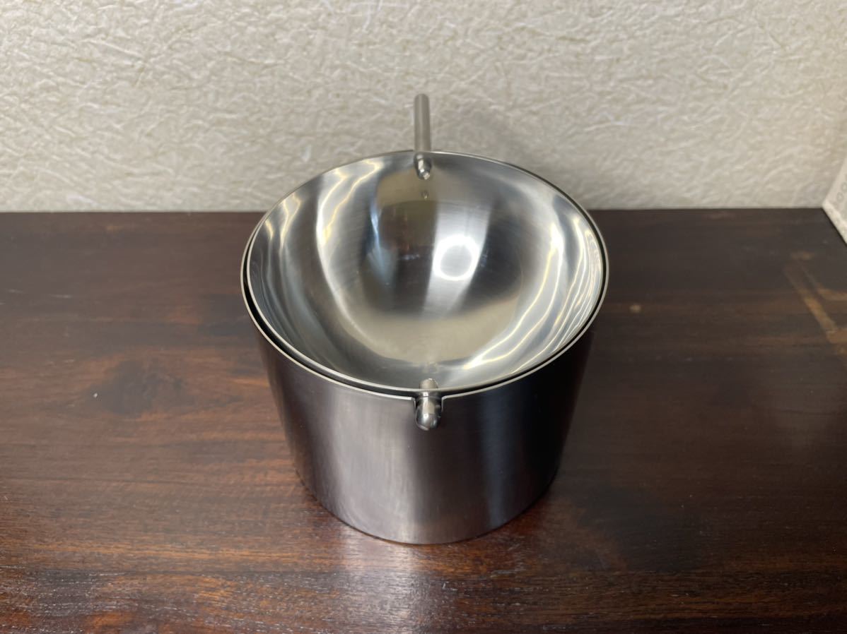 北欧デンマーク 《Stelton》 Cylinda-Line アッシュトレイ デザイン by