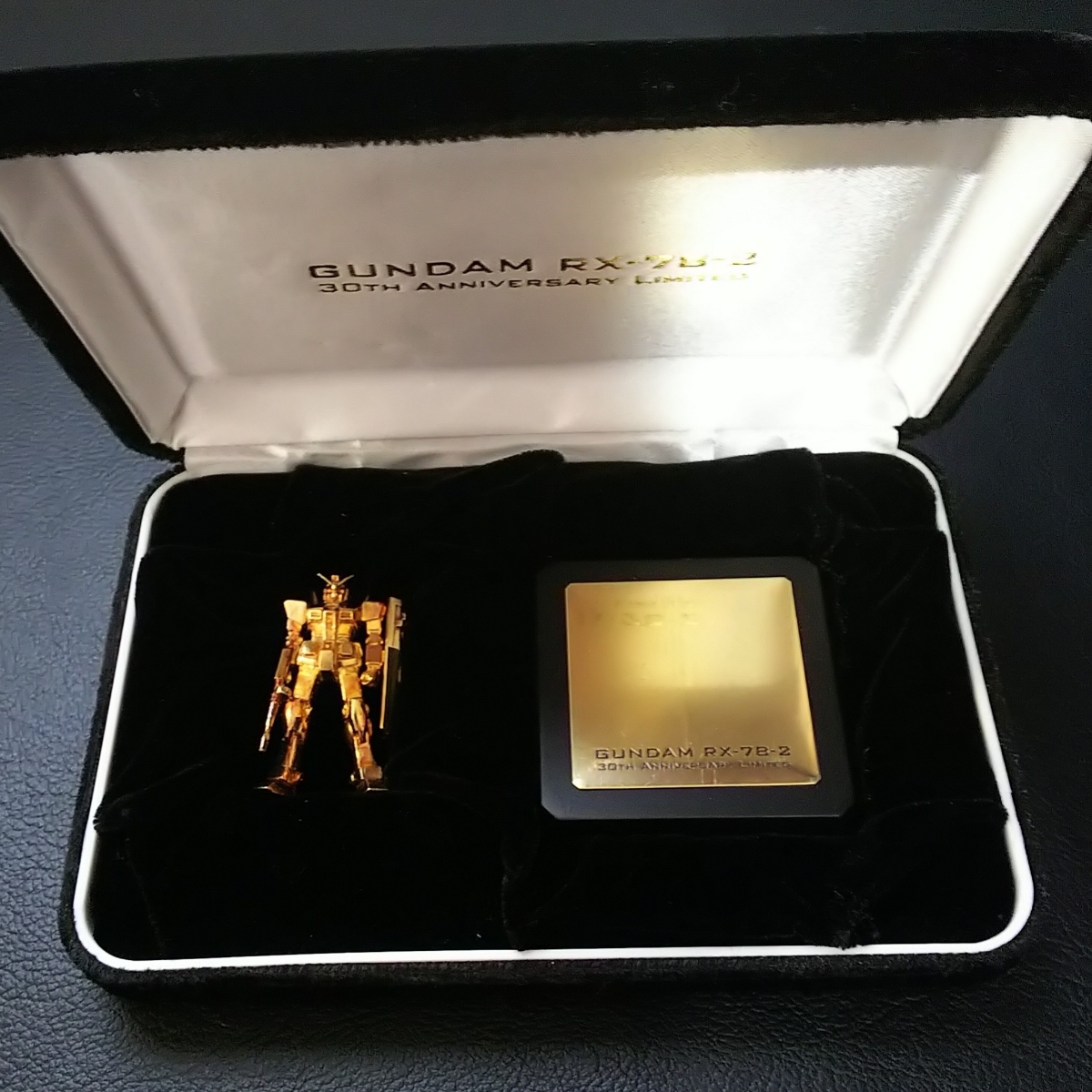 最安値，2026】 セブンイレブンフェア 純金メッキガンダム ガンプラ20