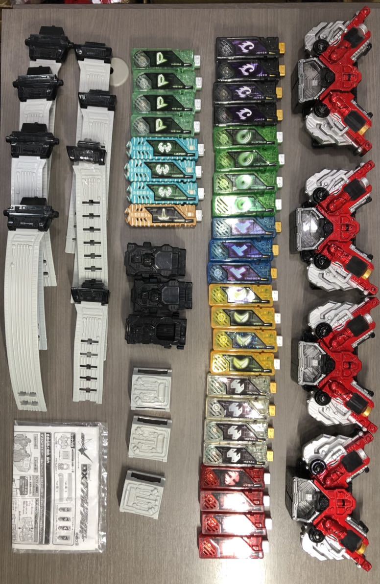 1円 仮面ライダー ダブル Dxダブルドライバー 4セット Dxガイアメモリ 27本 ドーパントメモリ 4本まとめ 仮面ライダー 売買されたオークション情報 Yahooの商品情報をアーカイブ公開 オークファン Aucfan Com