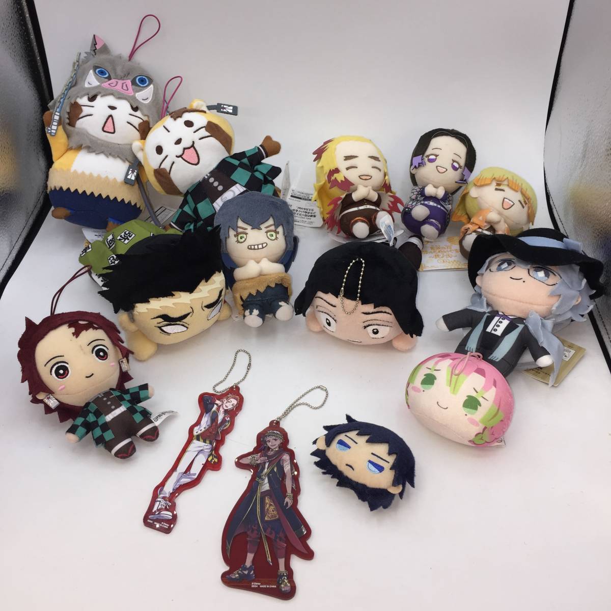 ぬいぐるみ アミューズメント プライズ おまとめ14点 鬼滅の刃 ツイステッドワンダーランド アズール 他 キャラクター 売買されたオークション情報 Yahooの商品情報をアーカイブ公開 オークファン Aucfan Com