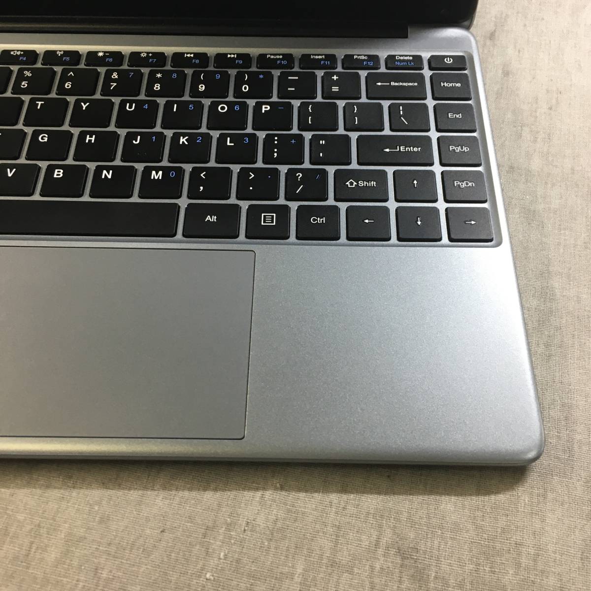 CHUWI ノートPC シルバー 英語キーボード Products – CHUWI US Store