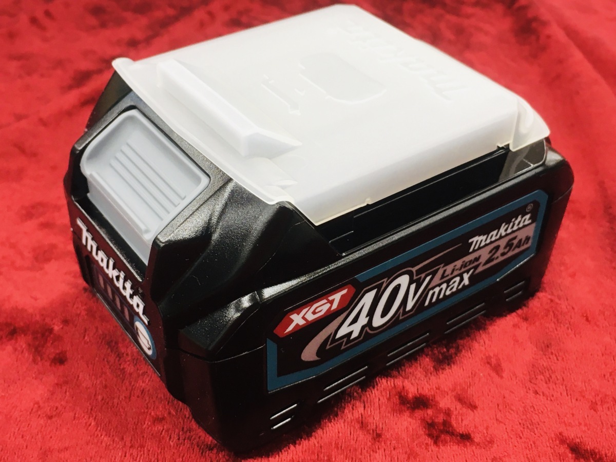 KOF【開封確認のみ未使用、店頭併売品】makita BL4025 40Vmax/2.5Ah リチウムイオンバッテリ (2)【019-221118-SH-02-KOF】 マキタ 9135レタパ リチウム MUC009GD3 充電式チェンソー ガイド