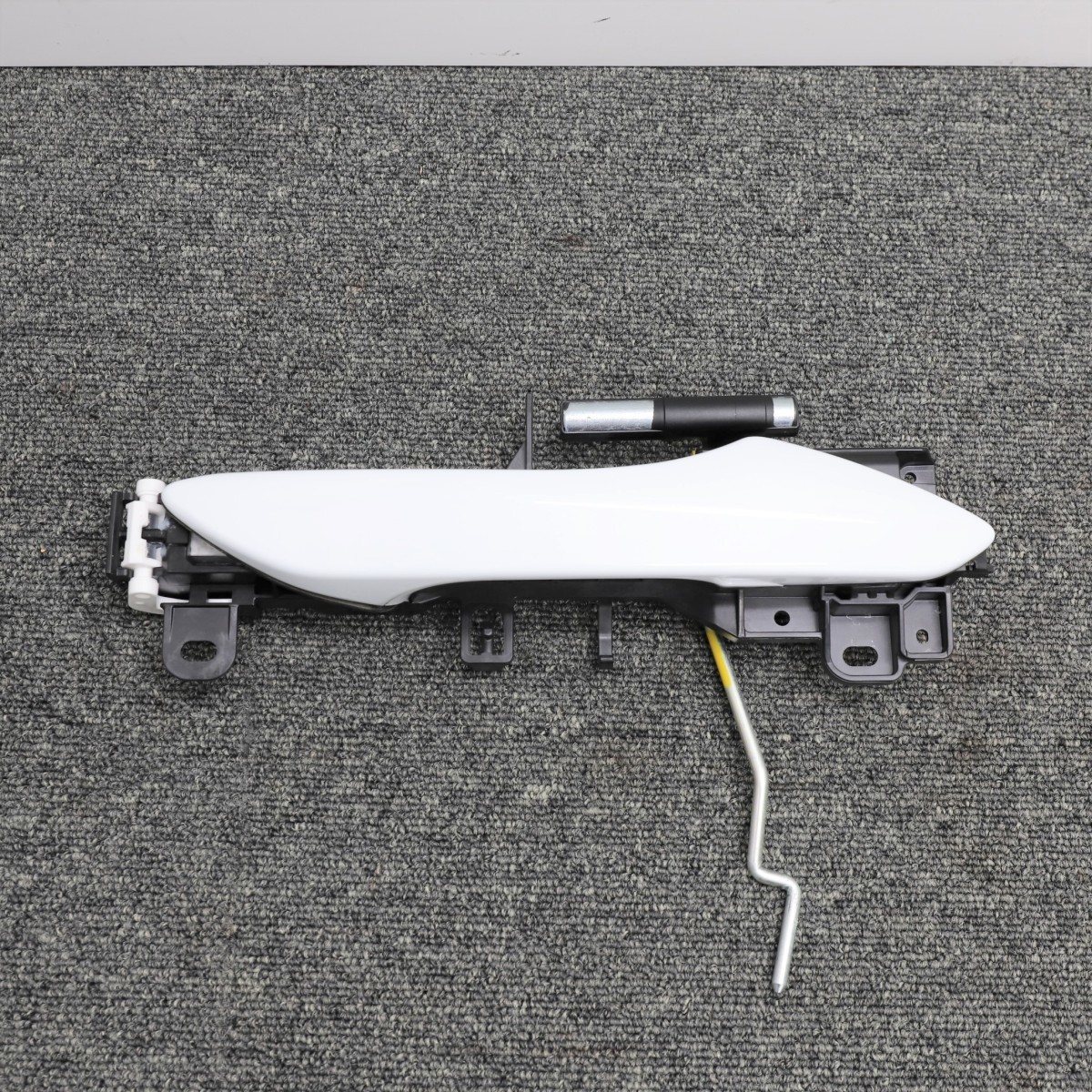 [L-13]レクサス RX450h GYL25W Fスポーツ 083 左フロントアウターハンドル 69220-48070-A0 RX 中古