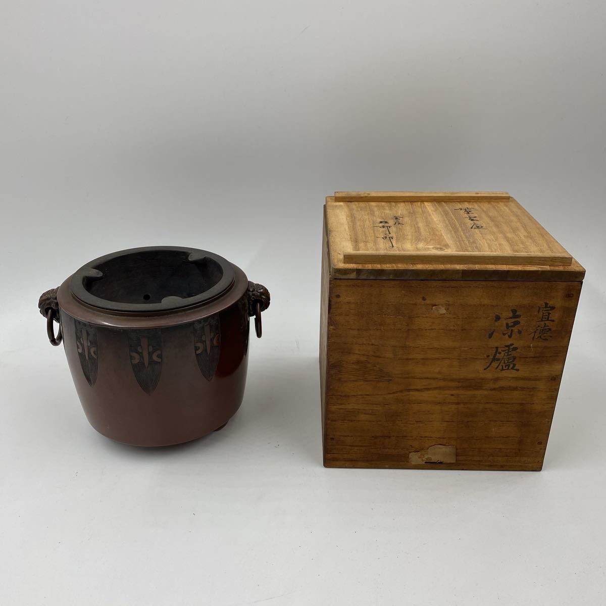 夢工房時代宣徳銅遊環蝙蝠耳八角火鉢一雙 火鉢 計15.3kg Yahoo 瓶掛