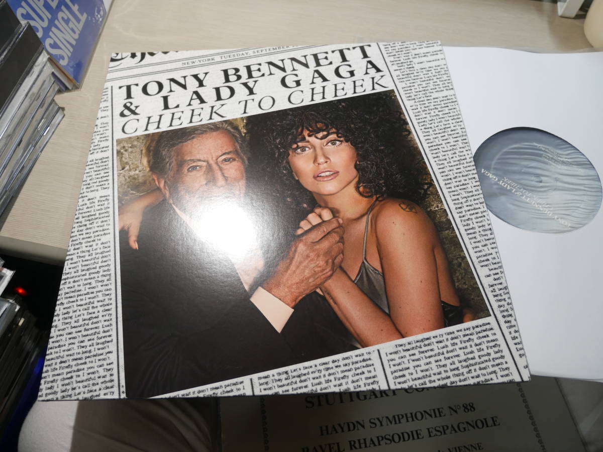 Lady & Tony Gaga Bennett CHEEK ⁄ For Cheek Sale Love LADY