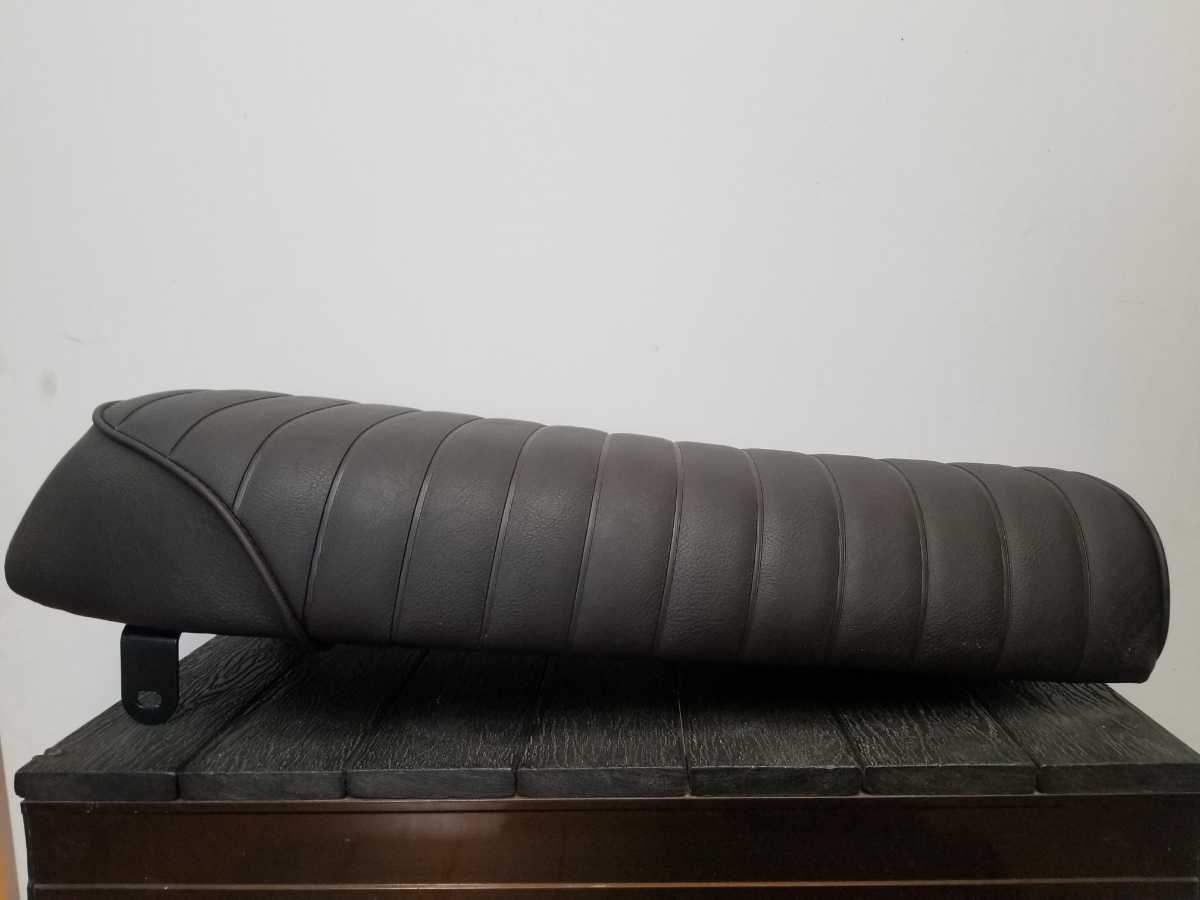 モデル不明　 カフェレーサー シート ヴィンテージ 汎用 ホンダ カワサキ スズキ ヤマハ SR400/500 W400 GB250 250TR
