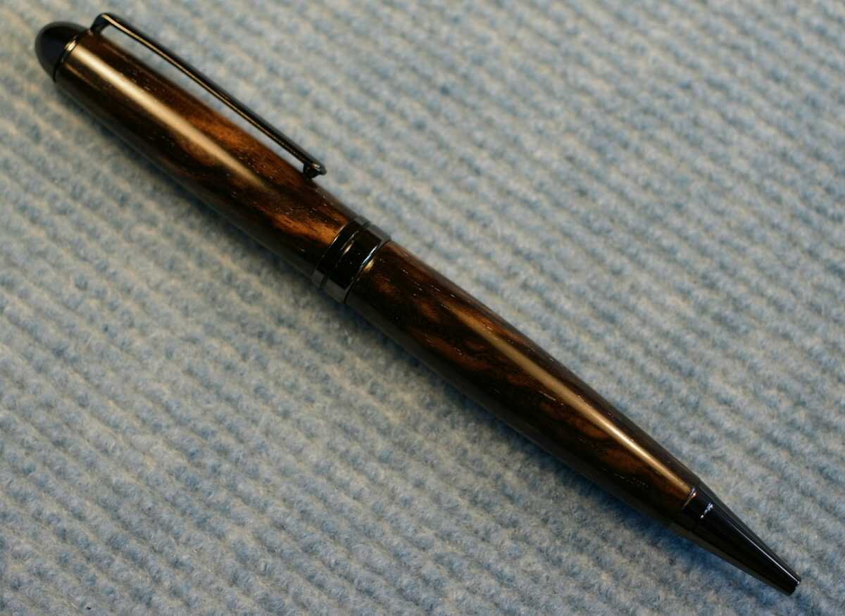 希少 黒柿孔雀杢ボールペン ヨーロピアンタイプキット使用 手作り品