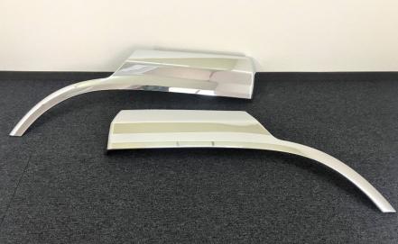 新品即納！日産 UD クオン メッキ フェンダーパネル 左右セット 被せタイプ デコトラ レトロ 00440 日産UDクオンメッキドアガーニッシュ＆フェンダーパネル左右4点セット大型