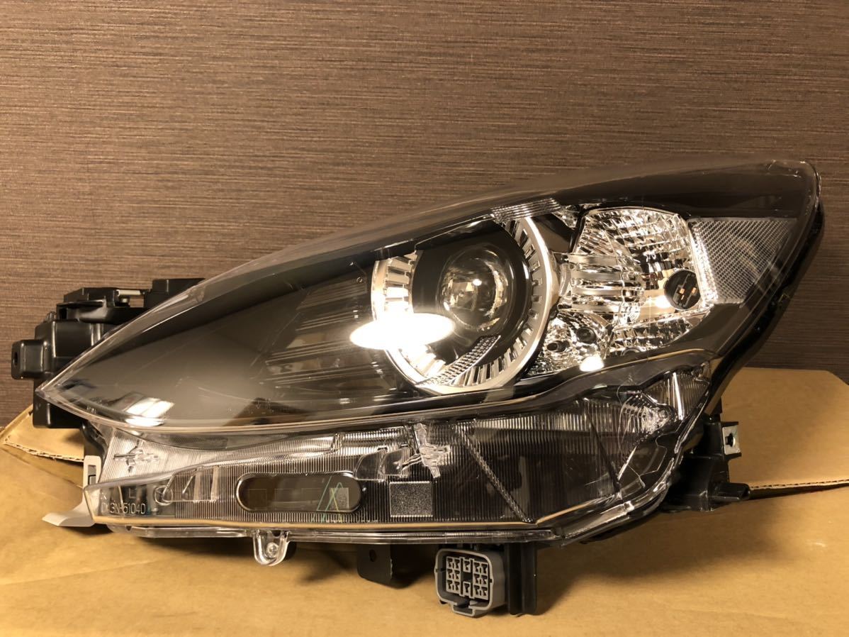 Mazda2 純正 ヘッドライト 6BA-DJLAS