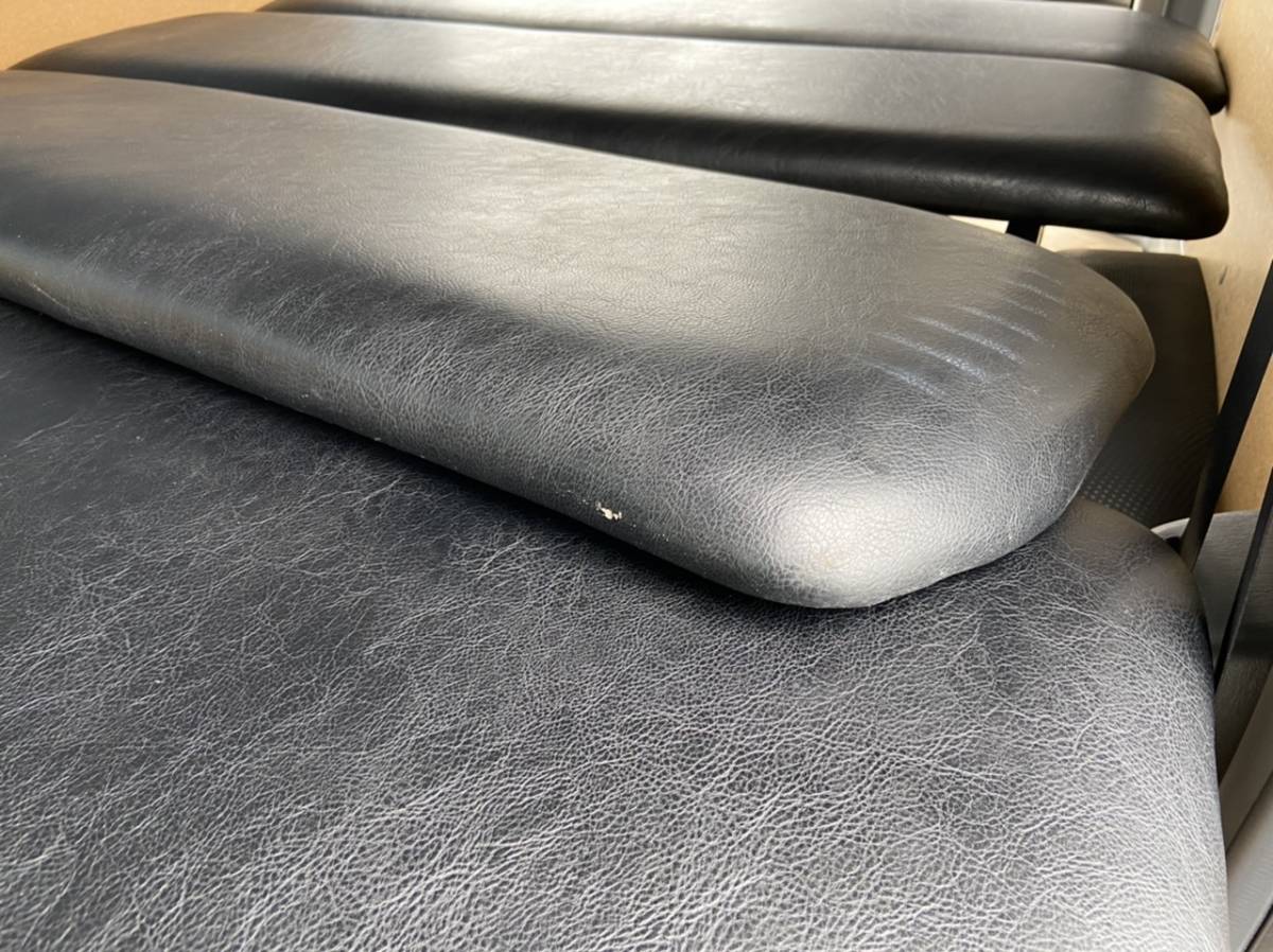 ハイエース 200系 ベッドキット パンチングレザー 40㎜ 岐阜 AVEST