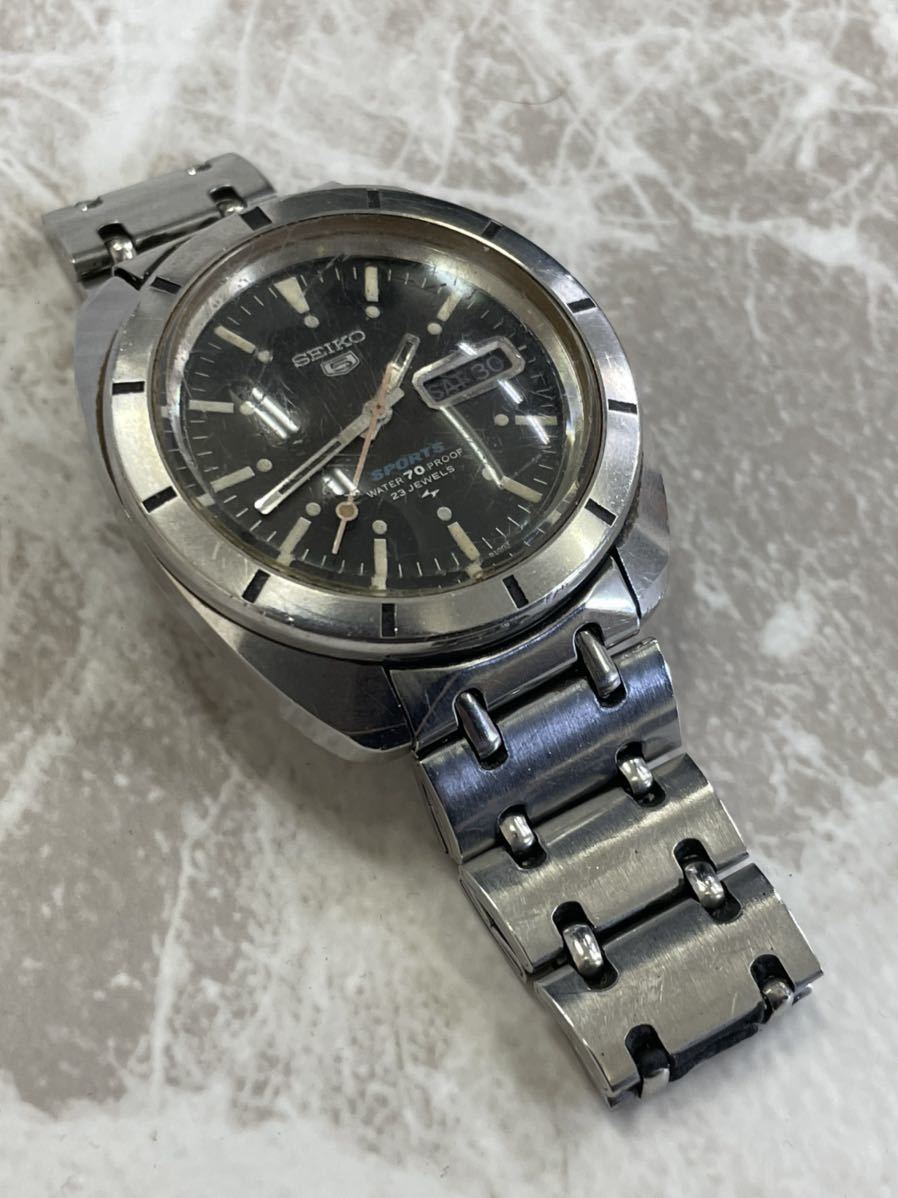 不動品・SEIKO セイコー SPORTS スポーツ 5 ファイブ 23石 5126-8100 