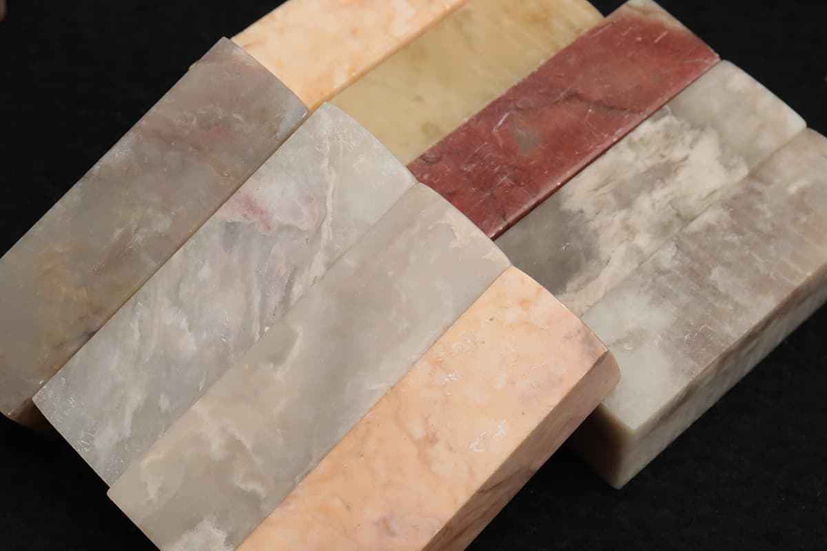 UQ989 時代物 未刻 寿山石印章 八十八本 総重5.8kg・寿山石昌化石印章・青田石印章・玉印章・玉印材 書画用具 eBay 寿山石中国风印章| 八、九十年代寿山石印章_寿山石印_老货古玩店7788红宝书 中国福建省産 ｜石の販売 中国古董寿山石主|