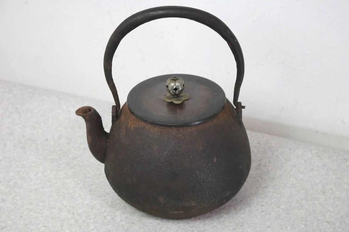 【最新作，人気】 龍文堂造 鉄瓶 松紋(鉄瓶)｜売買されたオークション情報、yahooの商品情報をアーカイブ公開 - オークファン 鉄瓶