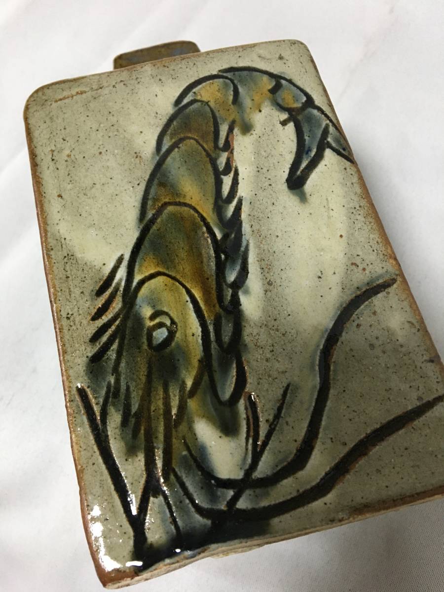 2点 金城次郎 海老文 海老紋 ぐい呑み やちむん 壺屋焼 酒器 2点 金城次郎 海老文 海老紋 ぐい呑み やちむん 壺屋焼 酒器 2点 金城