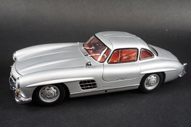 PMA ミニチャンプス 1/18 Mercedes Benz メルセデス ベンツ 300 SL Gulwing 1954 シルバー 180039000