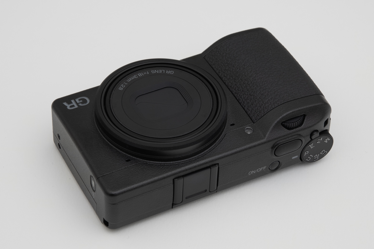 美品］RICOH リコー GR III コンパクトデジタルカメラ シャッター数