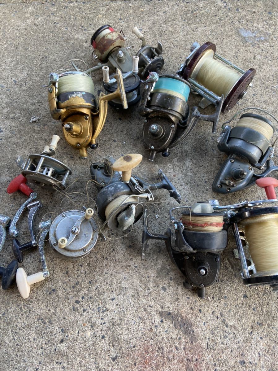 リール　まとめ売り　ジャンク 32個ジャンクリール SHIMANO DAIWA などまとめ売り 32個ジャンクリール