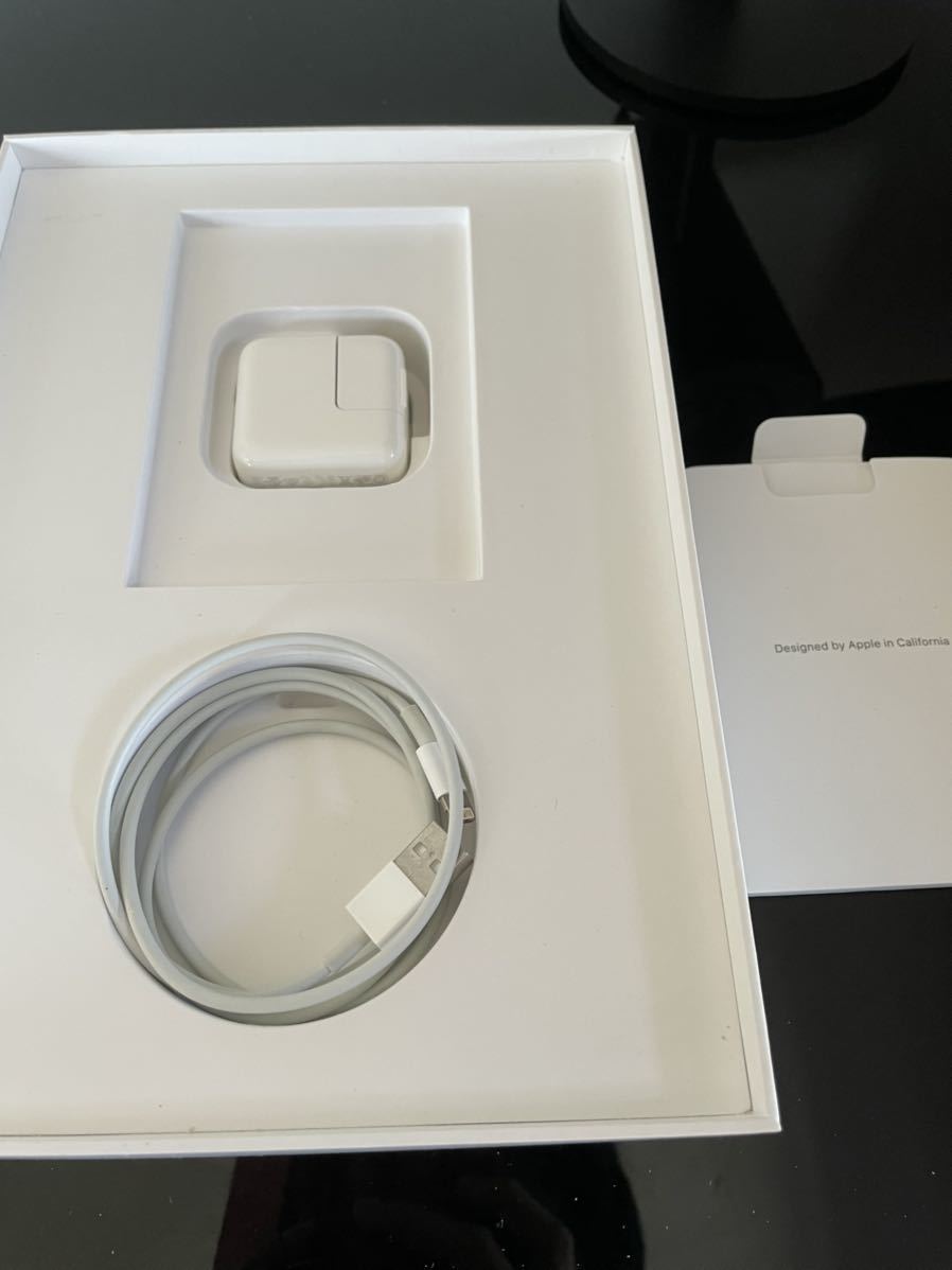 BT94％iPad 第7世代 32GB Wifiモデル シルバー｜Yahoo!フリマ