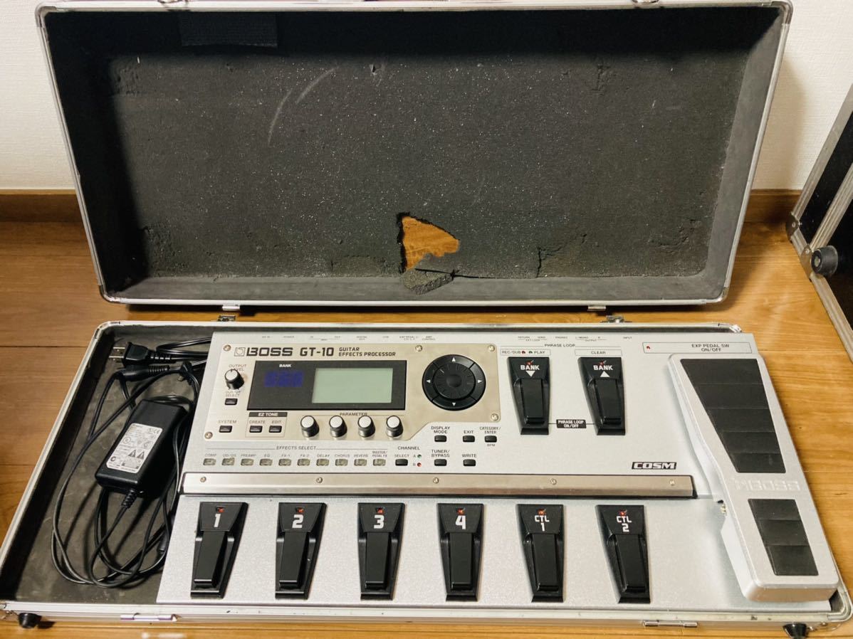 BOSS GT-10 マルチエフェクター　ケース付き_1