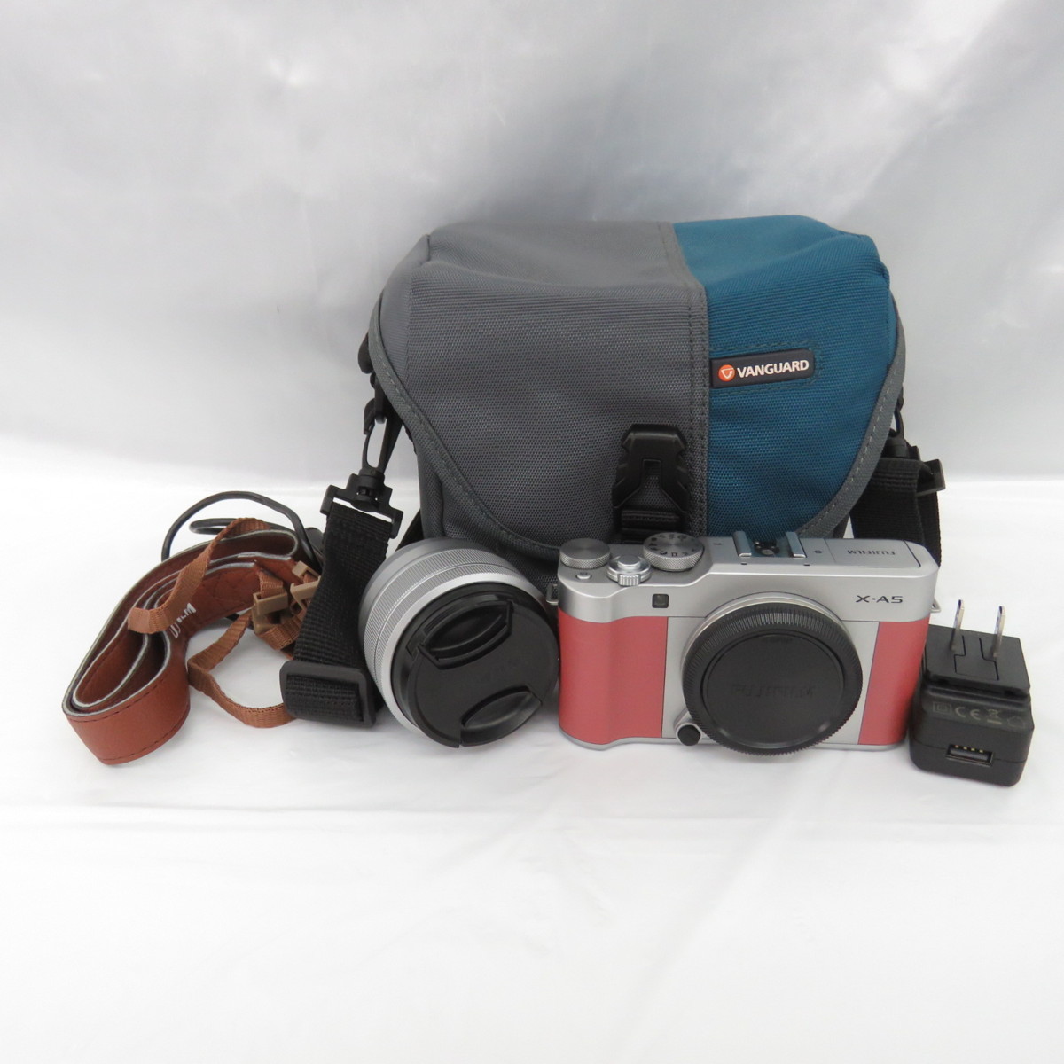 中古品】FUJIFILM 富士フイルム ミラーレス一眼レフカメラ X-A5 